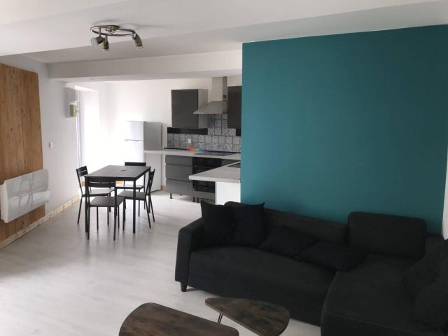 Appartement location à La Gare Nord, Usson-en-Forez
