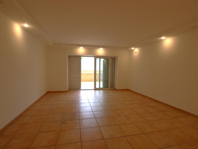 Apartamento alugar em Almada, Setúbal