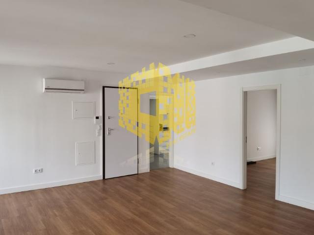 Apartamento alugar em Ginjal, Almada