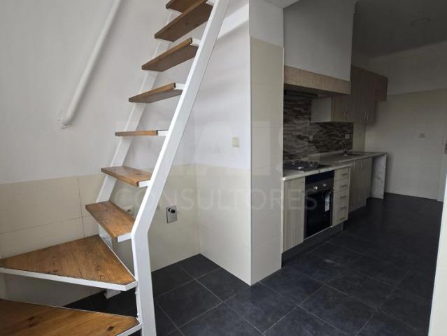 Apartamento alugar em Cova da Piedade, Almada