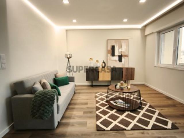 Casa venda em Bairro de Santa Cruz de Benfica, Lisboa