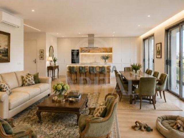 Casa venda em Bairro 18 de Maio, Oeiras