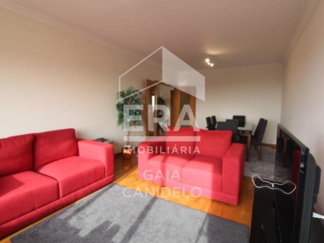 Apartamento alugar em Valadares