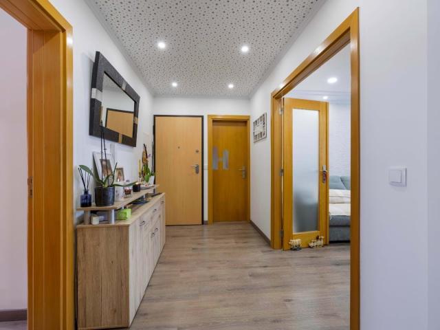 Apartamento venda em Estômbar, Faro