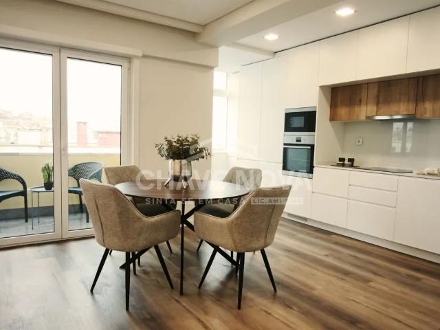 Apartamento venda em Bairro de Santa Cruz de Benfica, Lisboa