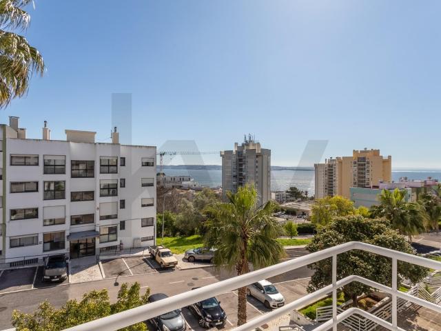 Apartamento venda em Quinta da Terrugem, Oeiras
