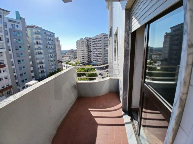 Apartamento alugar em Caldas Da Rainha, Leiria