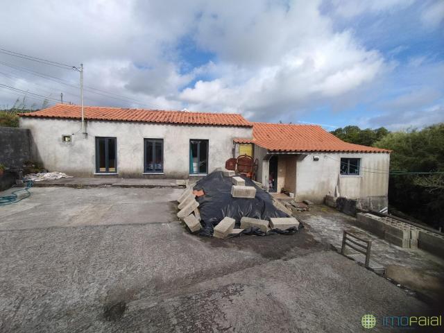 Casa venda em Açores, Feteira