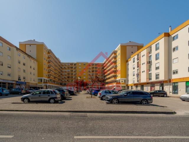 Apartamento alugar em Santa Maria, São Pedro e Matacães, Torres Vedras