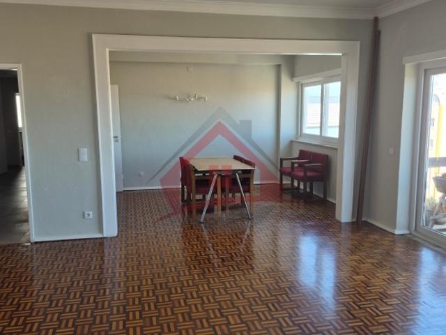 Apartamento alugar em Setúbal