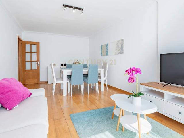 Apartamento alugar em Monte Abraão, Massamá e Monte Abraão