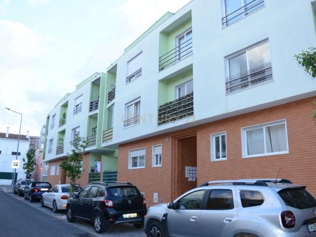 Apartamento alugar em Bairro Azouguete, Santiago Dos Velhos