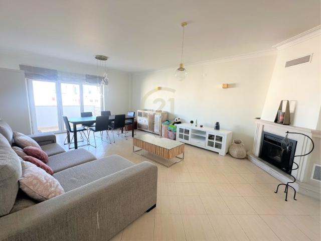 Apartamento alugar em São Domingos De Rana, Bairro dos Sete Castelos