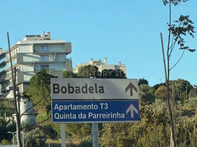 Apartamento venda em Santiago Dos Velhos, Lisboa