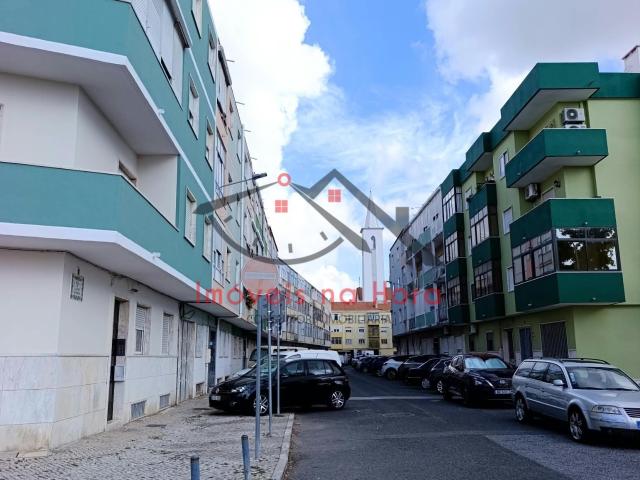 Apartamento venda em Venda Nova, Amadora