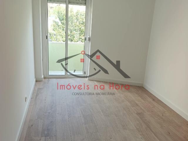 Apartamento venda em Venda Nova, Amadora