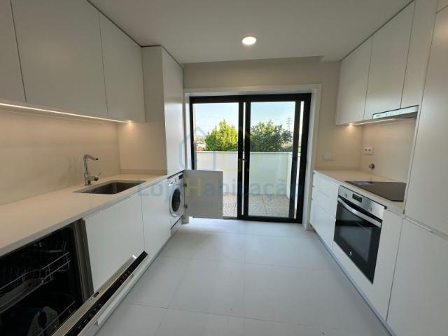 Apartamento alugar em Vila Nova De Famalicão, Pelhe