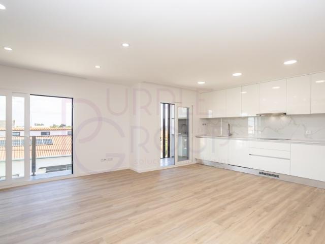 Apartamento venda em Fernão Ferro, Seixal