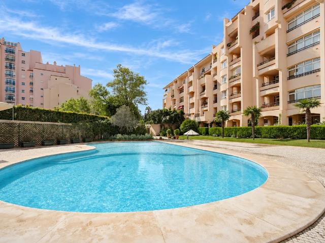 Apartamento alugar em Bairro do Rosário, Cascais