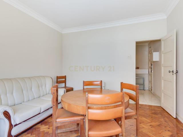 Apartamento alugar em Santiago Dos Velhos, Lisboa