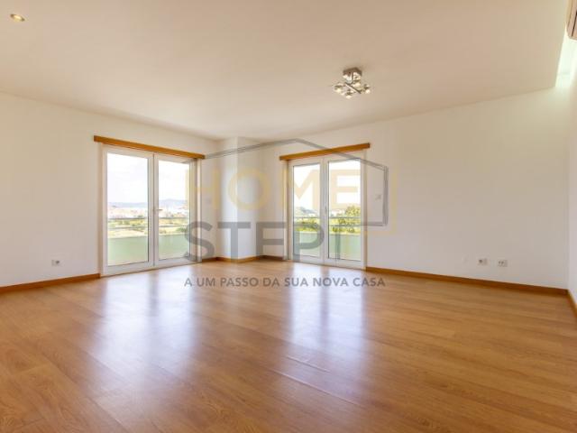 Apartamento alugar em Porto Salvo, Oeiras