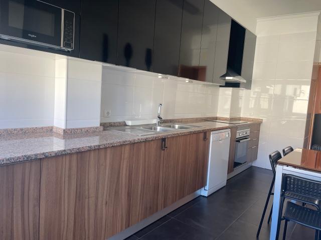 Apartamento alugar em Carcavelos, Cascais