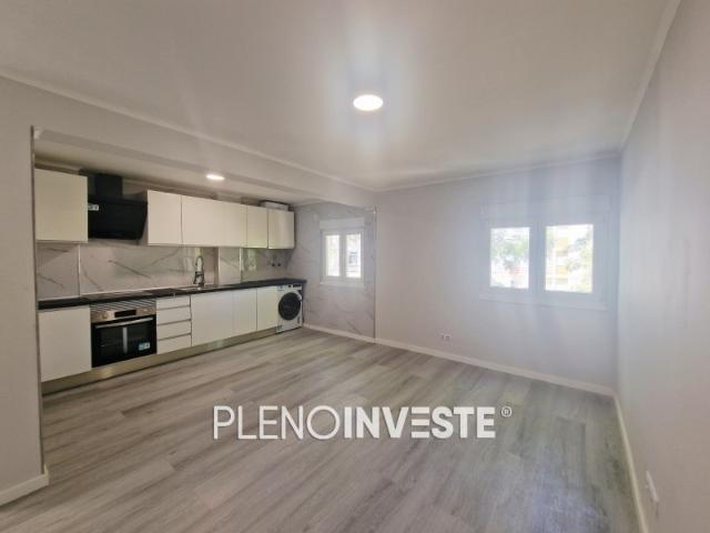 Apartamento venda em Almada, Setúbal