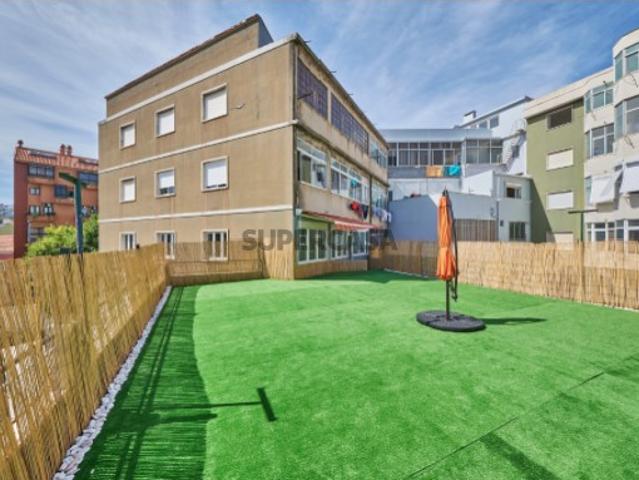 Casa venda em Cova da Piedade, Almada