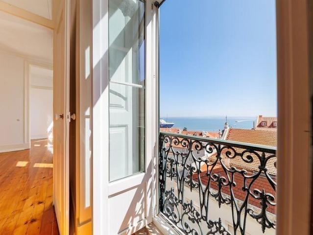 Apartamento venda em São Cristóvão e São Lourenço, Lisboa