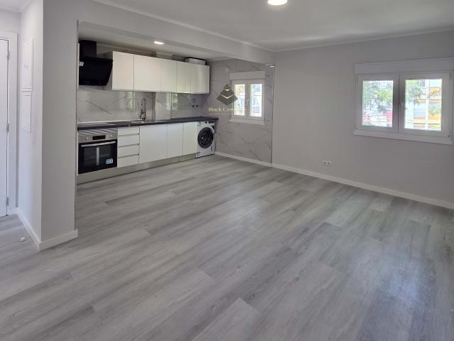 Apartamento venda em Almada, Setúbal