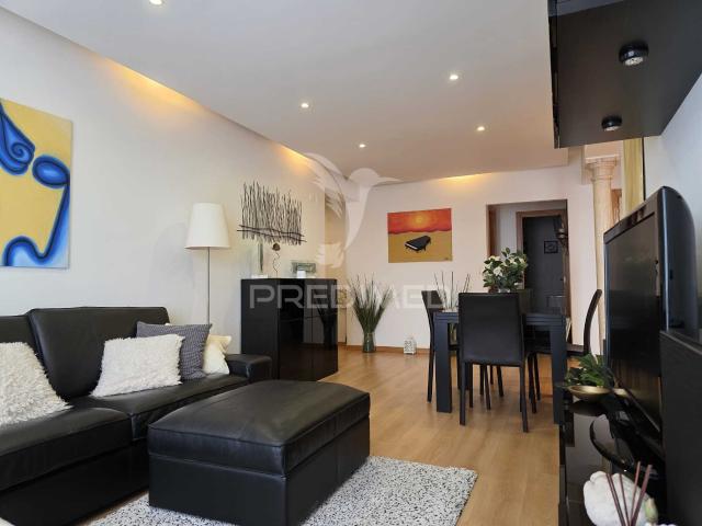Apartamento venda em Santiago Dos Velhos, Lisboa