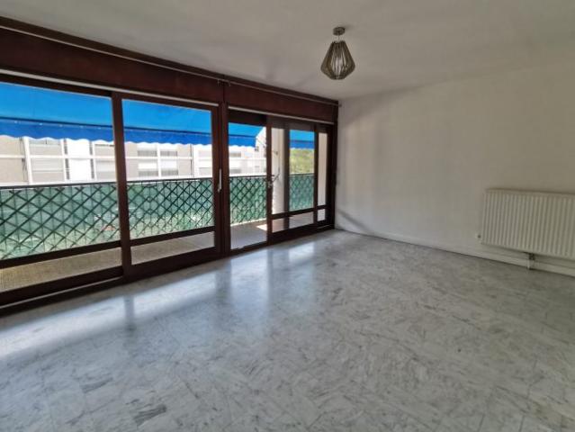 Appartement location à Aix-en-Provence, Beaurecueil
