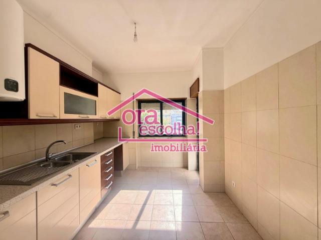 Apartamento alugar em Bairro dos Corticeiros, Seixal