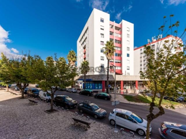 Casa venda em Bairro Galo de Pêra, Odivelas