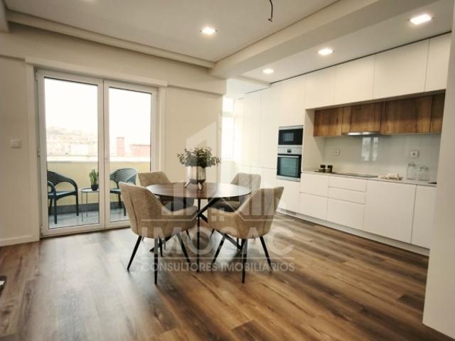 Apartamento venda em Bairro de Santa Cruz de Benfica, Lisboa