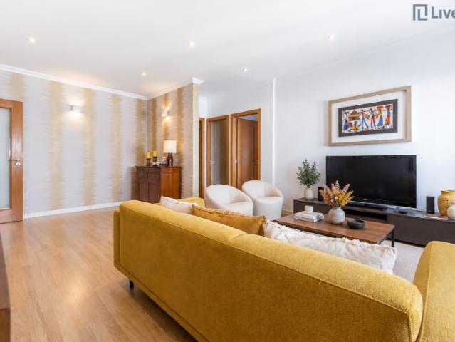 Apartamento venda em Baixa de Algés, Oeiras