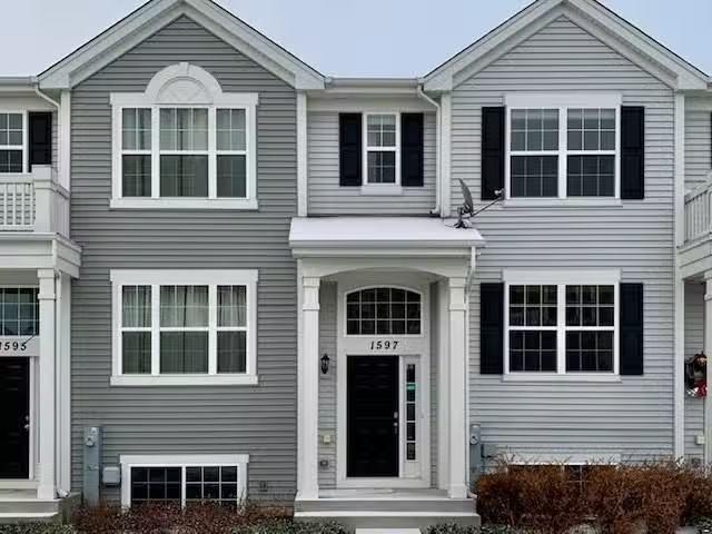 Condo for rent in Elgin