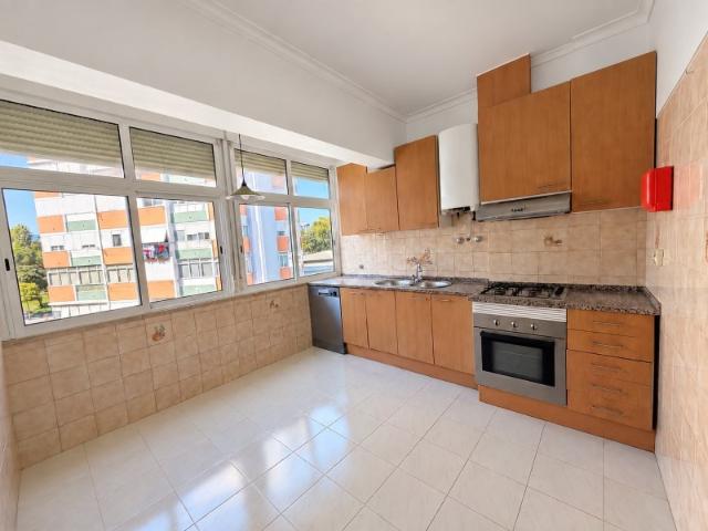 Apartamento venda em Urbanização Serra das Brancas, Amadora