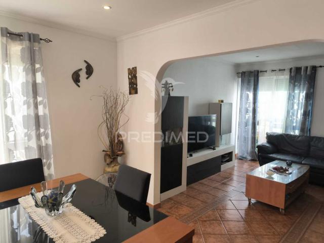 Apartamento venda em Santiago Dos Velhos, Lisboa