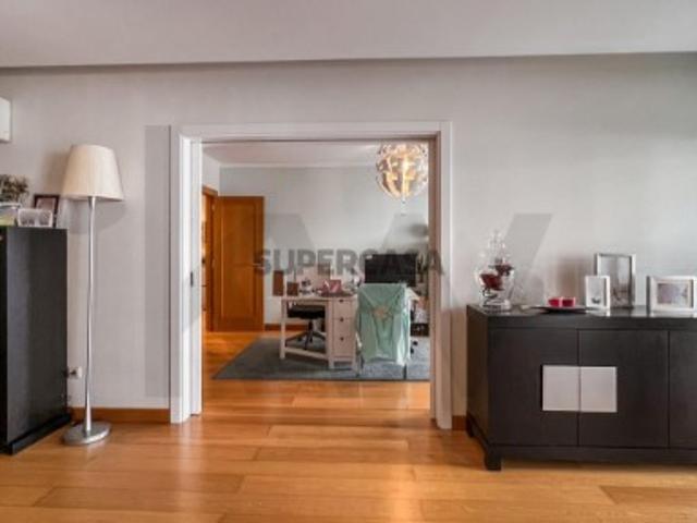 Casa venda em Damaia, Amadora