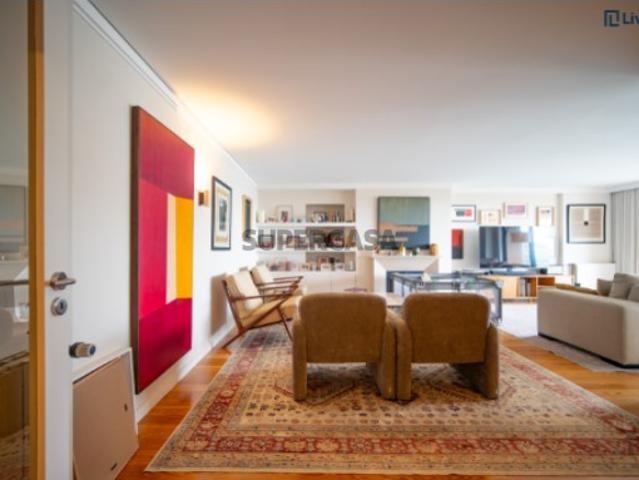 Casa venda em Porto, Lordelo Do Ouro