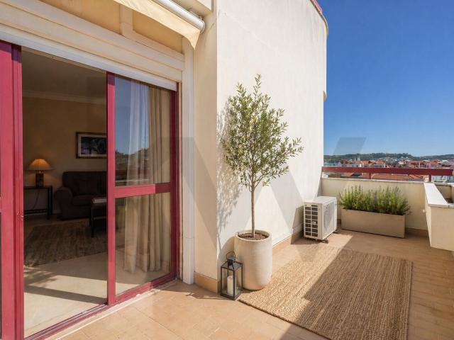 Apartamento venda em Baixa de Algés, Oeiras