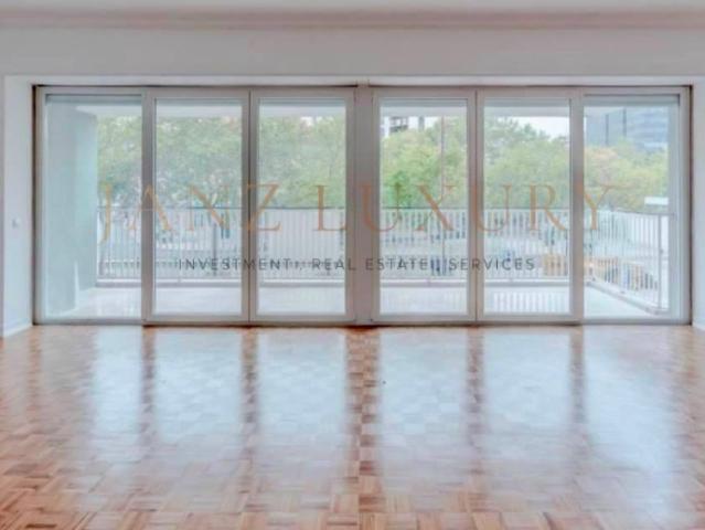 Apartamento alugar em Santo António, Lisboa