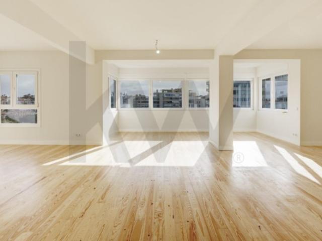 Apartamento venda em São Francisco Xavier, Lisboa