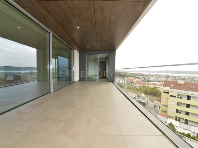 Apartamento venda em Núcleo Urbano Histórico de Algés, Oeiras