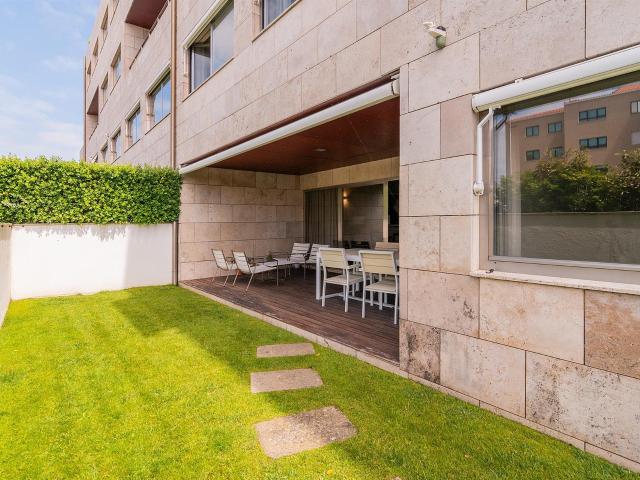 Apartamento venda em Porto, Aldoar