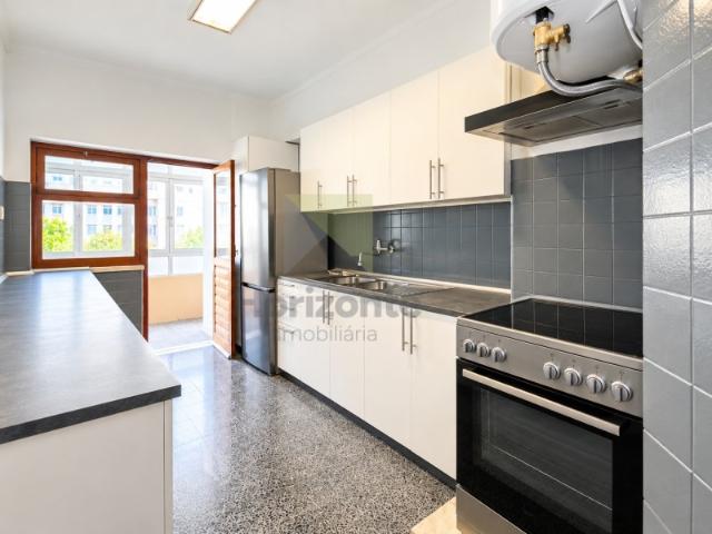 Apartamento alugar em Núcleo Urbano Histórico de Algés, Oeiras