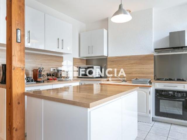 Appartement vente à Saint-Étienne, Firminy