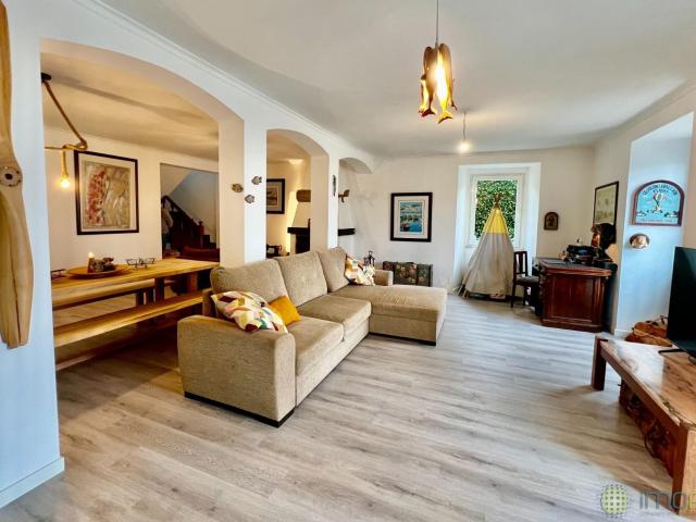 Casa venda em Açores, Salão