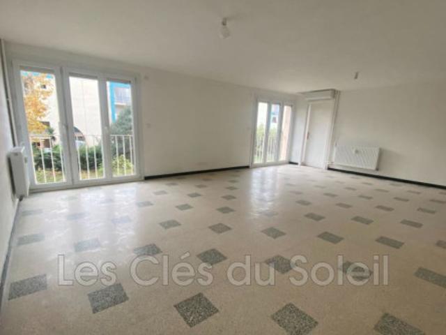 Appartement location à Arrondissement de Toulon, Hyères